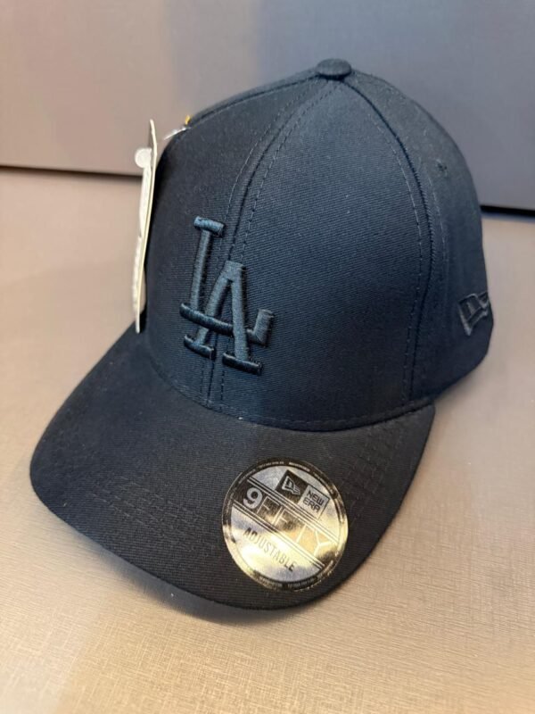 LA