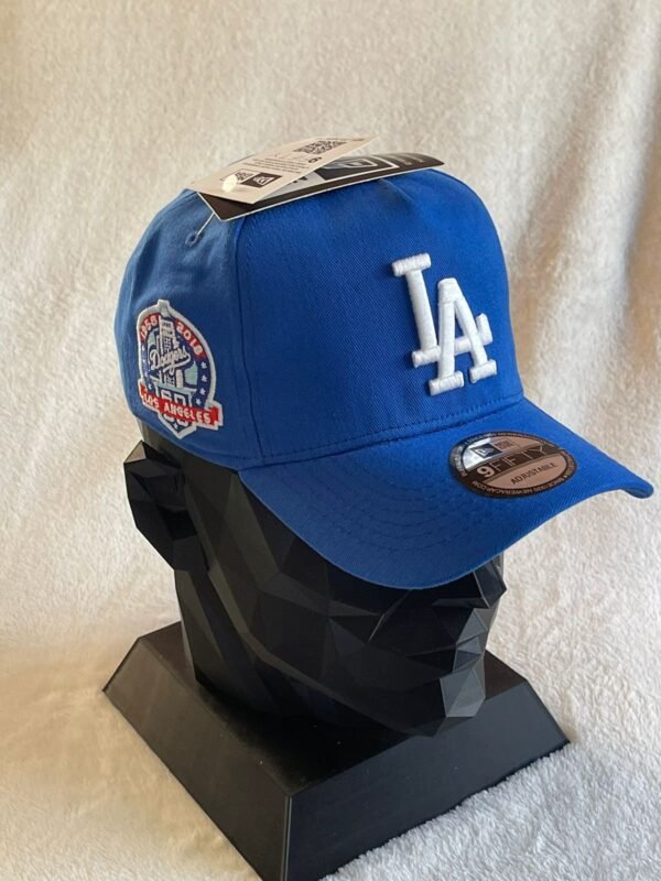 New era cerradas bordadas con elástico