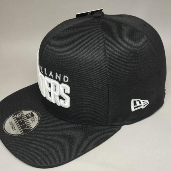 New Era Cerradas con elástico - Image 3