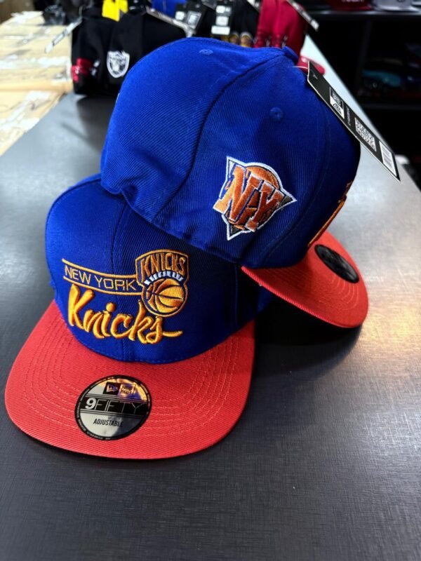 New Era Cerradas con elástico