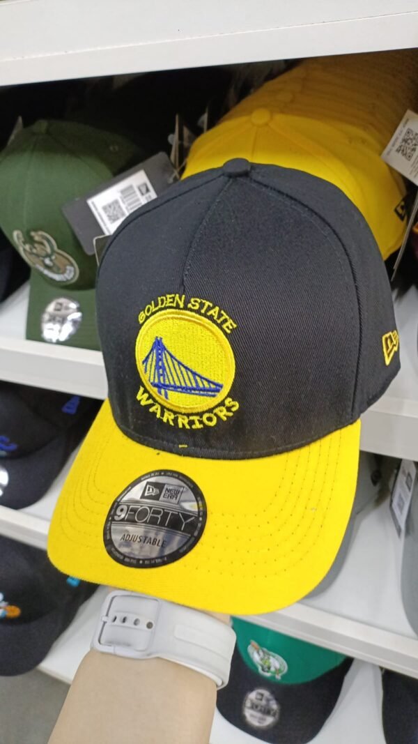 New Era Cerradas Con Elástico