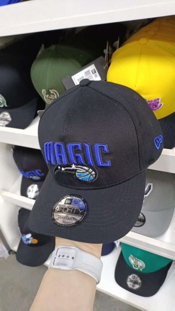 New Era Cerradas Con Elástico