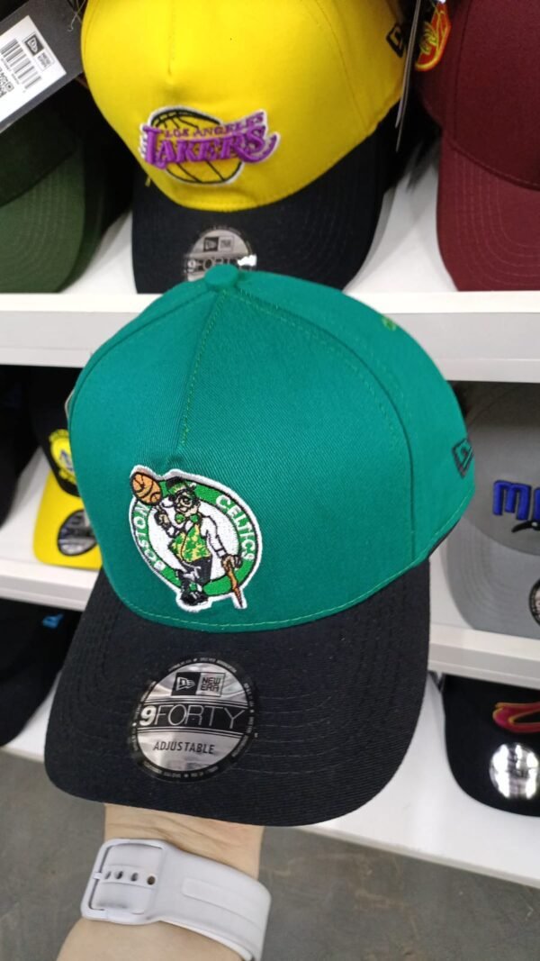 New Era Cerradas Con Elástico