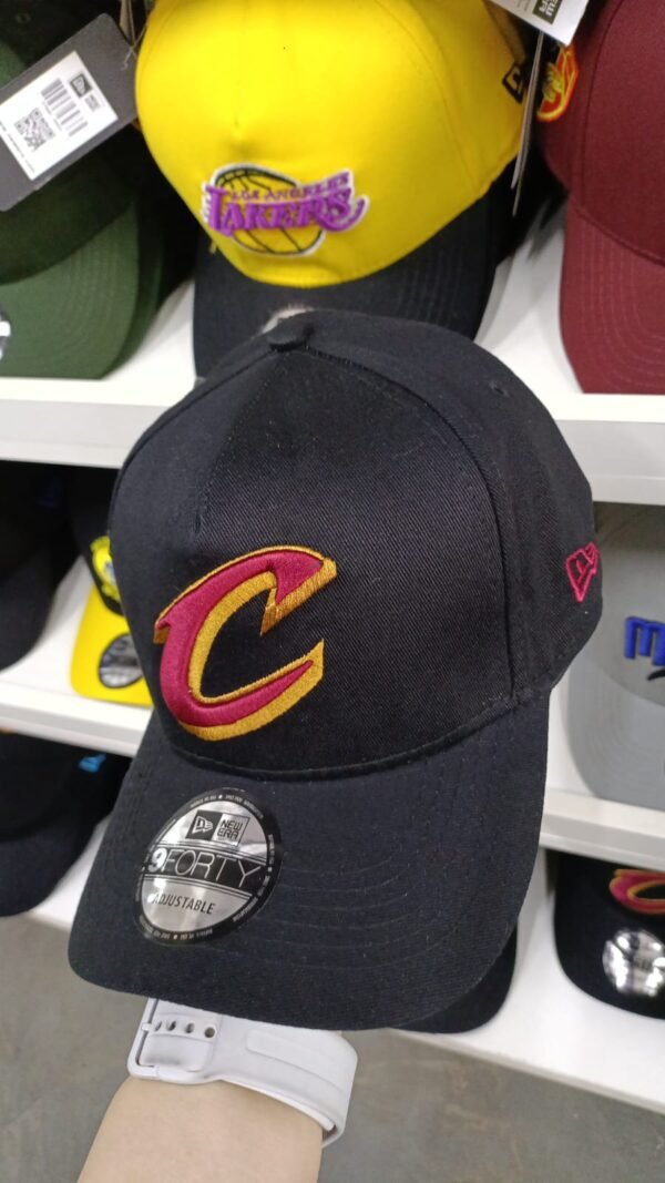New Era Cerradas Con Elástico