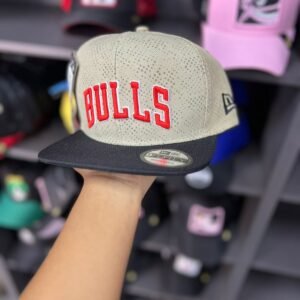 New Era planas con abrojo