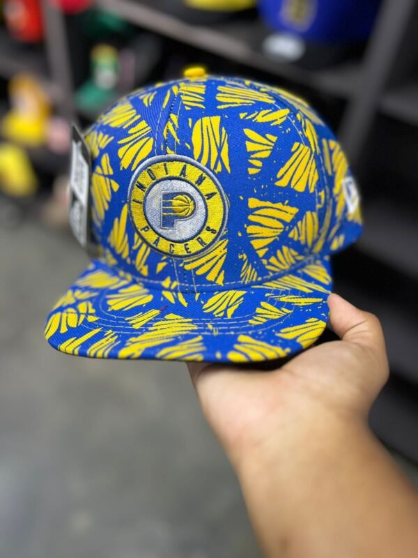 New Era planas con abrojo