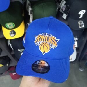 NY Cerradas con Elástico y Visera Curva