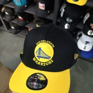 NY Cerradas con Elástico y Visera Curva