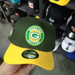 NY Cerradas con Elástico y Visera Curva