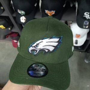 NY Cerradas con Elástico y Visera Curva