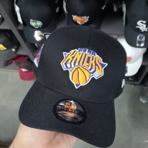 NY Cerradas con Elástico y Visera Curva