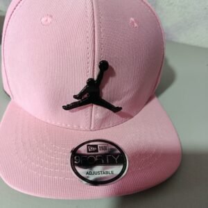 Jordan con logo de metal Plana premium